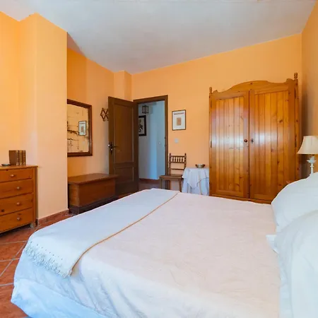 Cubo's La Cimada 4 Pax Ronda
